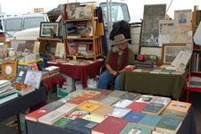 AlamedaPointAntiquesFaire M-009