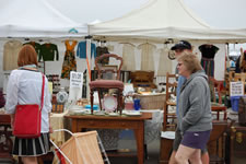 AlamedaPointAntiquesFaire M-010