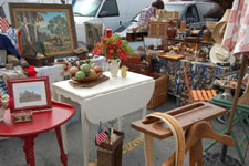 AlamedaPointAntiquesFaire M-013