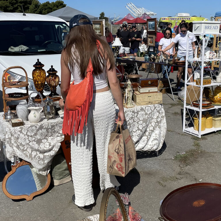1000 alamedaantiquesfaire img 9960