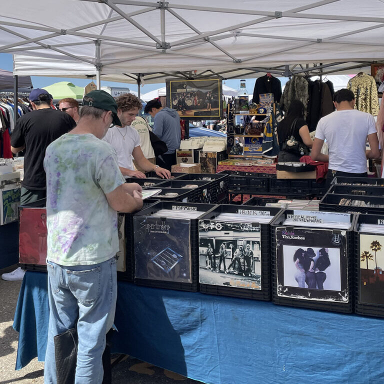 1000 alamedaantiquesfaire img 9965