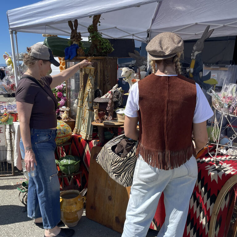 1000 alamedaantiquesfaire img 9993